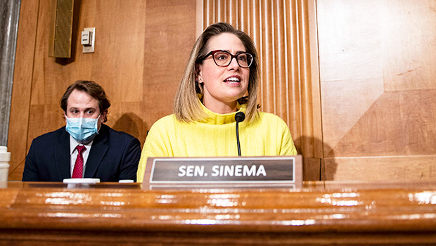Who is Kyrsten Sinema?  5 things about the Arizona Senator’s independence – Hollywood Life

 +2023