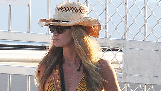Elle Macpherson rocks thong bikini and cropped sweater in new video – Hollywood Life

 +2023