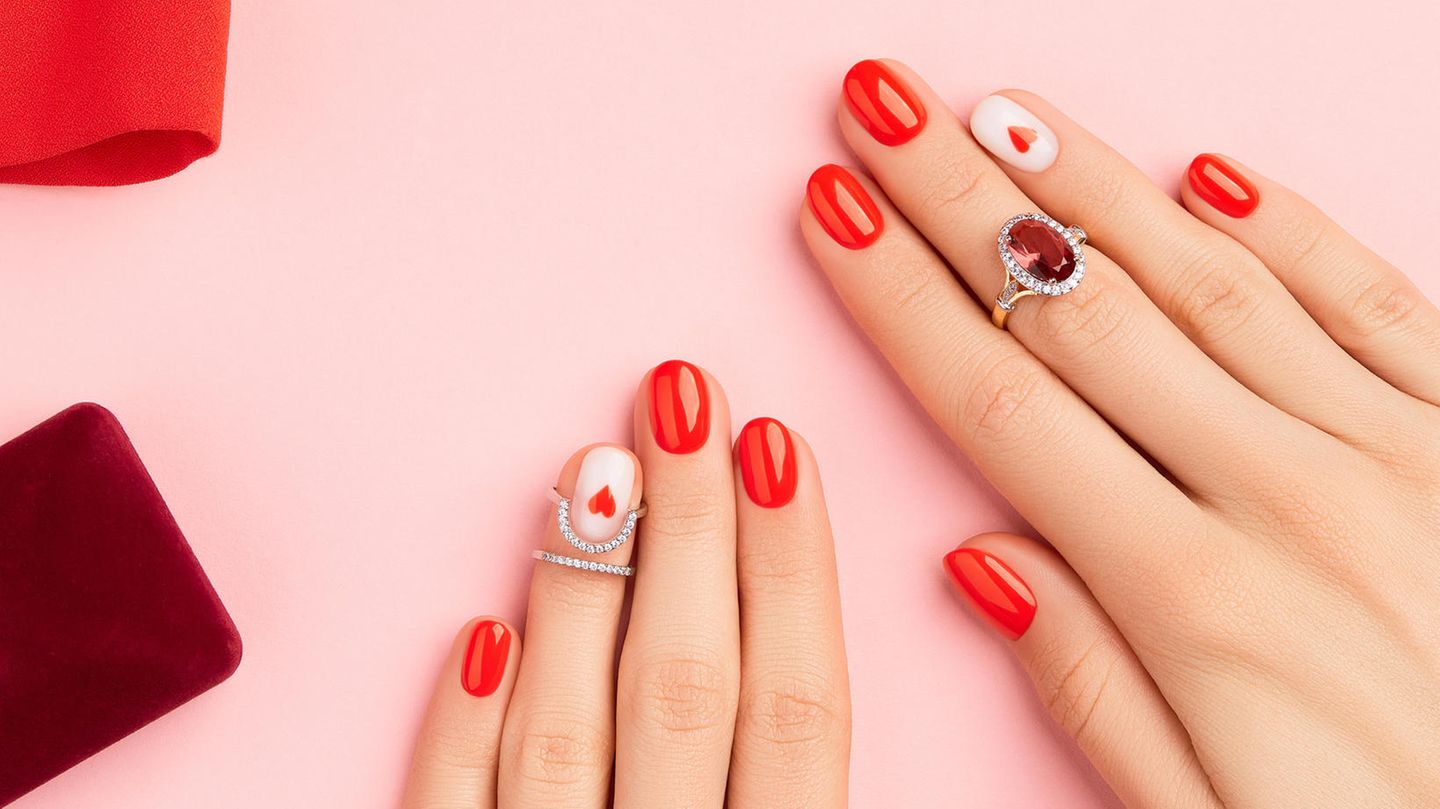 Valentine’s Day Nails: How to get the perfect manicure
+2023
