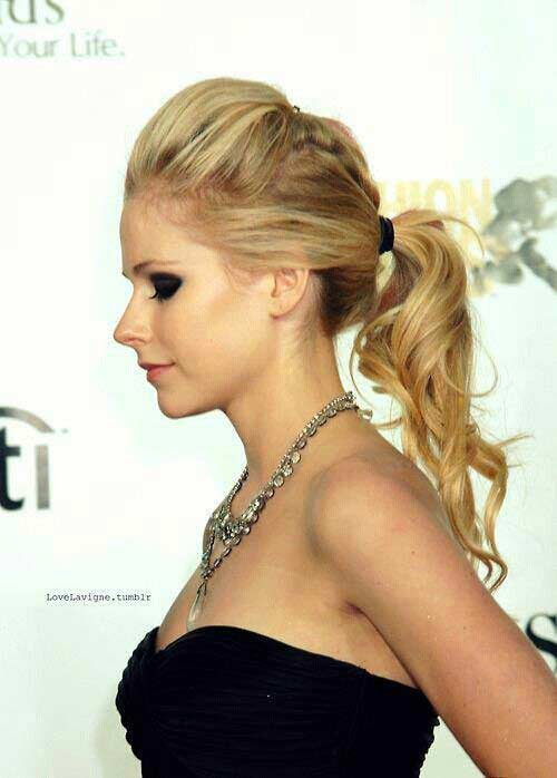 Avril-Lavigne-hair04