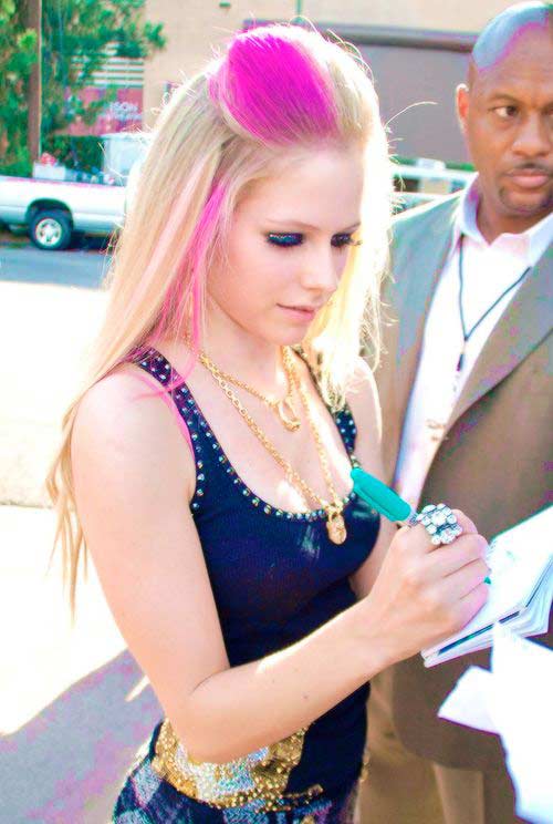 Avril-Lavigne-hair09