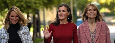 Queen Letizia brings out her rocker side with leather effect pants that has a clone in Sfera