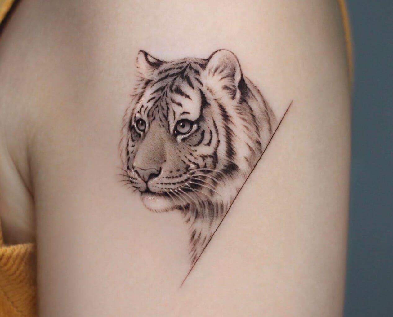 101 Beste feminine Tiger Tattoo-Ideen für Frauen, die Sie umhauen werden!
+2023