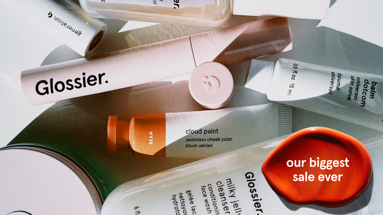 24 Best Glossier Cyber ​​Monday Sales 2022: Grab Up To 30% Off Site Wide

+2023