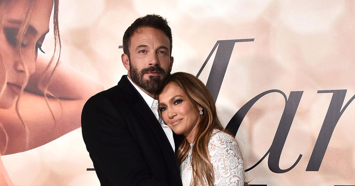 Ben Affleck engraved a sweet message on Jennifer Lopez’s ring

+2023