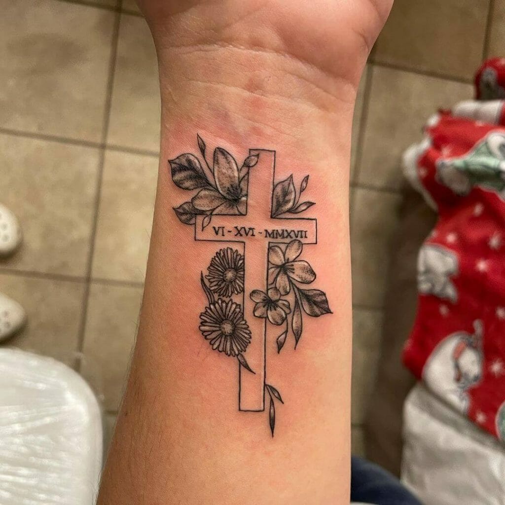 Vergiss mich nicht Blume mit Kreuz Tattoo
