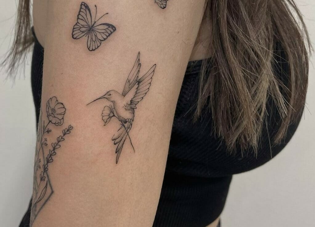 101 Best Hummingbird Tattoo With Flowers That Will Blow Your Mind!

+2023