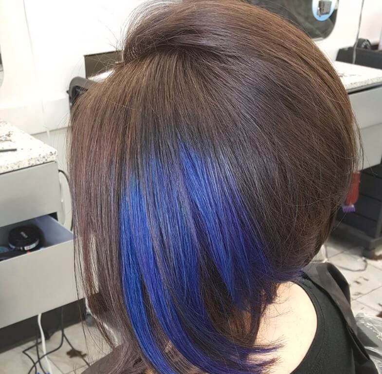 shaved nape dark blue hair