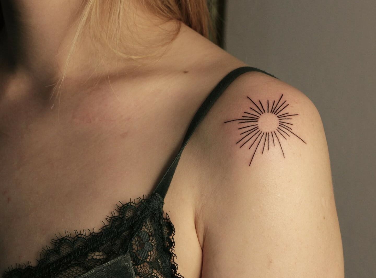 10 Best Sunshine Tattoo Ideas That Will Blow Your Mind!

+2023