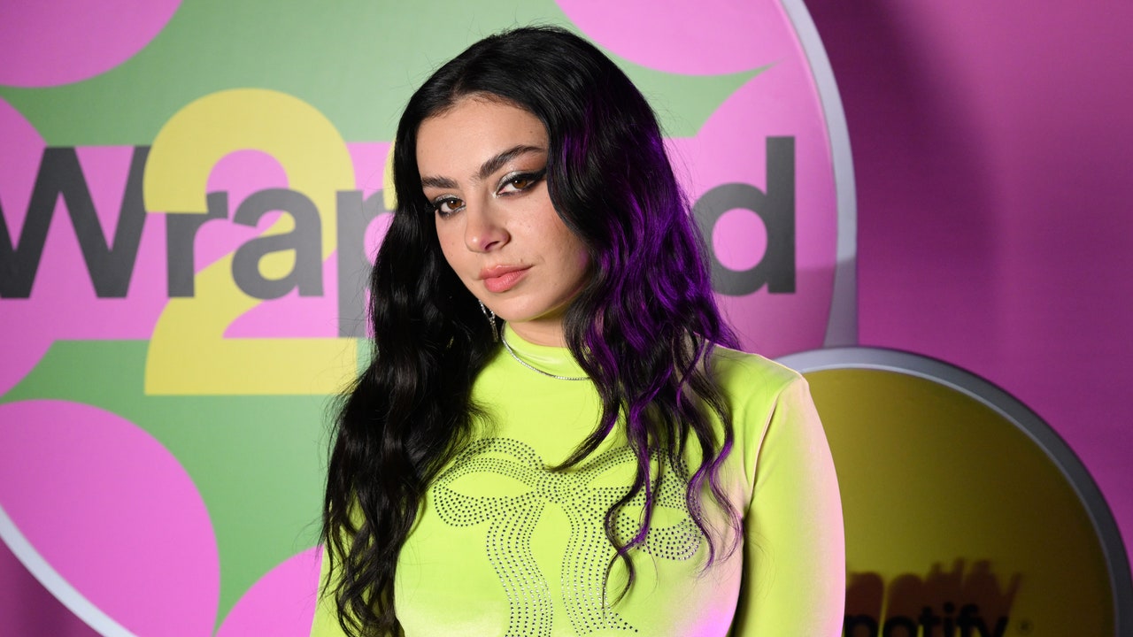 Charli XCX revealed her Spotify Wrapped, favorite tour moments and future collabs

+2023