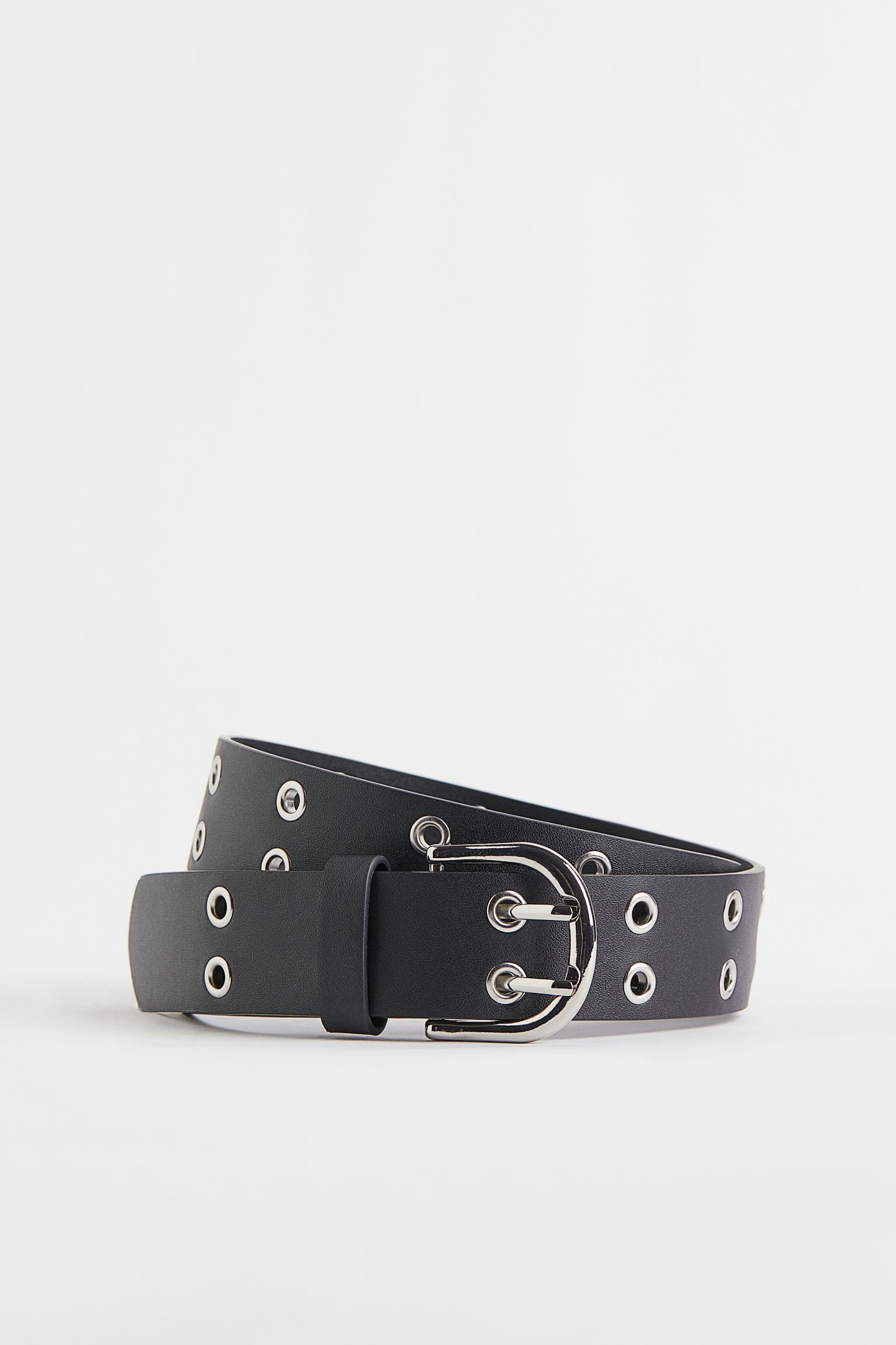 Leather belt with silver details