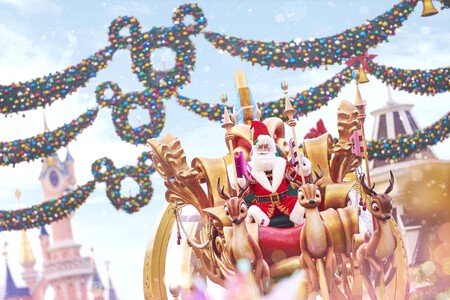 Mickey's Dazzling Christmas Parade 2