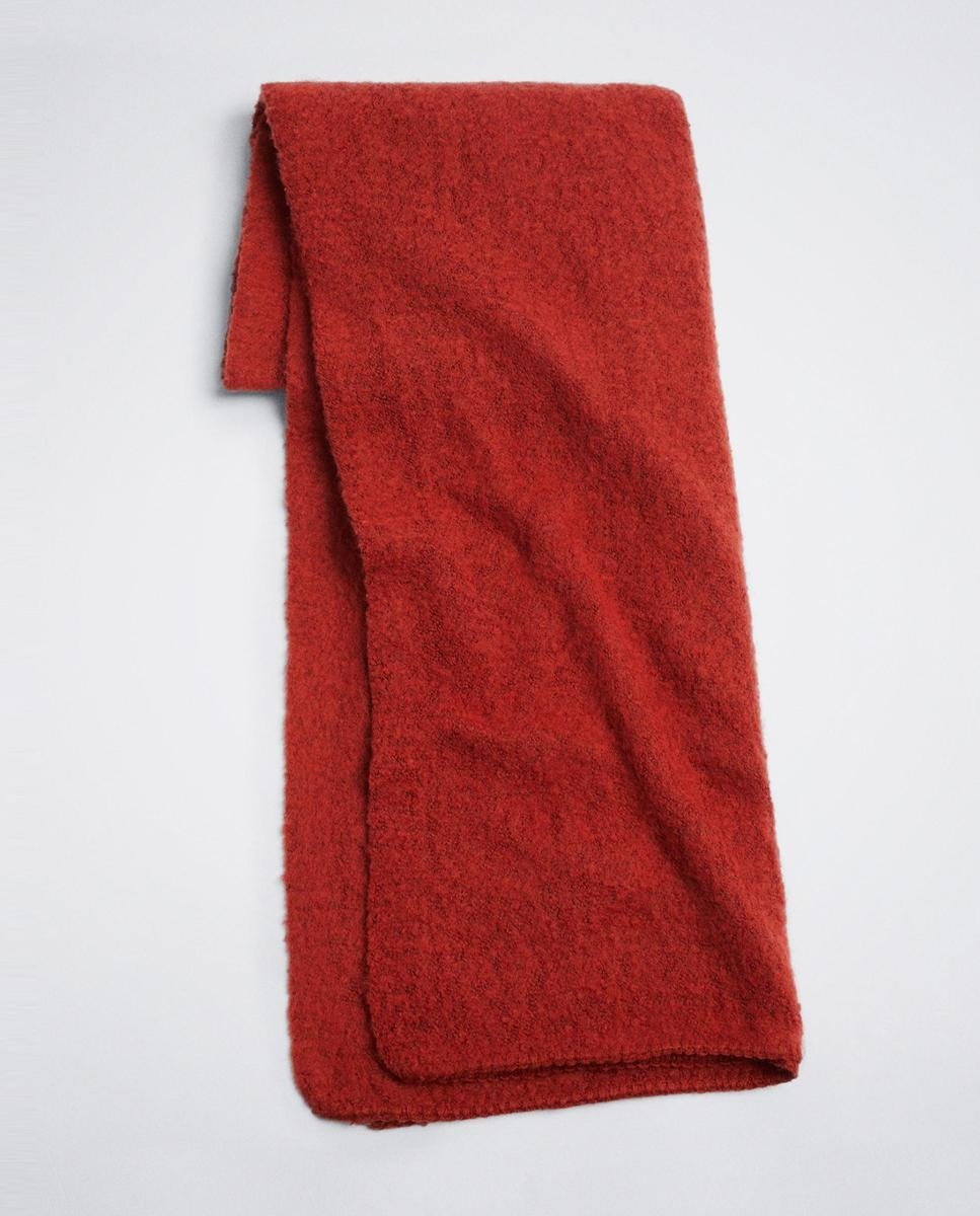Chunky plain scarf in red