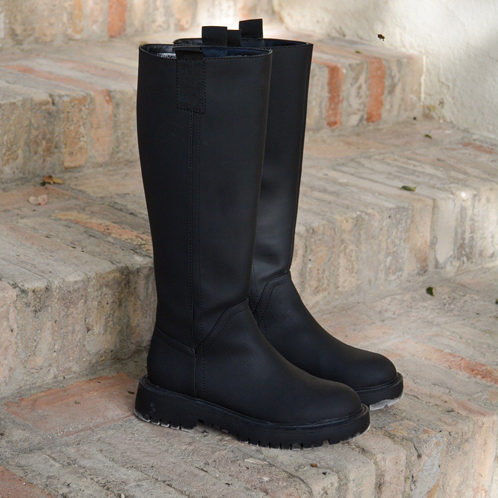 Ulanka Gummy Boots Walker - Black Gummy Boots