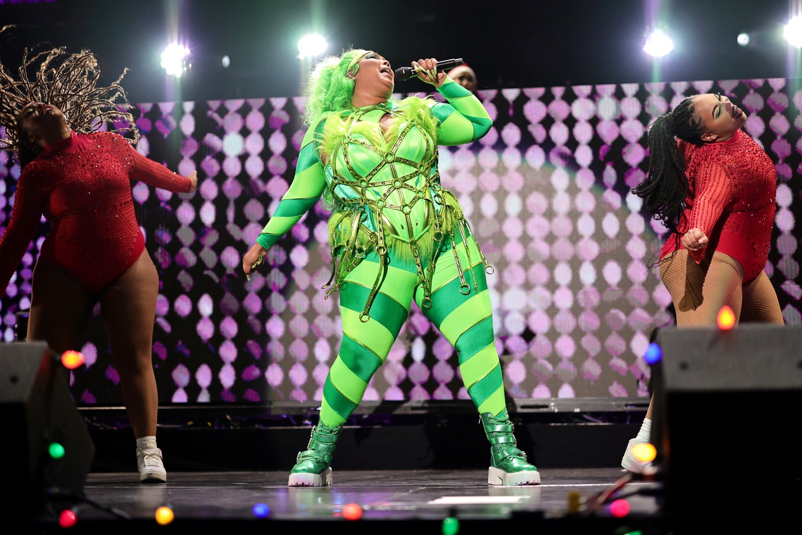 NEW YORK NEW YORK DECEMBER 09 Lizzo performs on stage at iHeartRadio Z100's Jingle Ball 2022 presented by Capital...