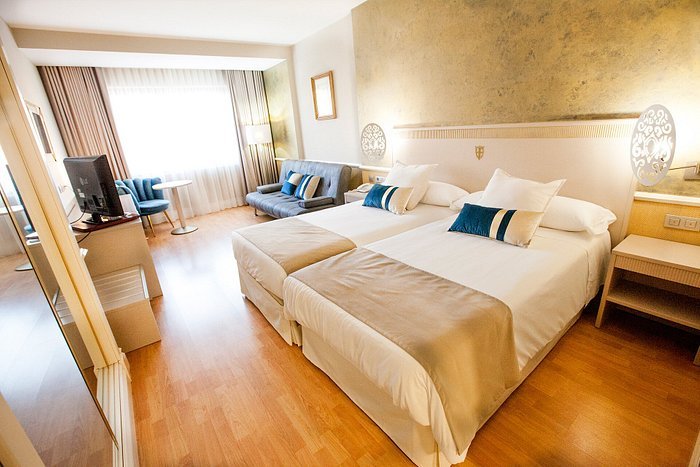 Double room in Hotel Alfonso VIII****