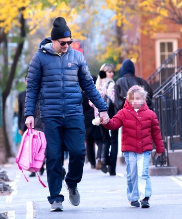 Bradley Cooper took a stroll in NYC with his daughter Lea Cooper **SPECIAL NOTES*** Please pixelate children's faces prior to publication.***.  01 Dec 2022 Pictured: Bradley Cooper, Lea Cooper.  Photo credit: MEGA TheMegaAgency.com +1 888 505 6342 (Mega Agency TagID: MEGA922565_002.jpg) [Photo via Mega Agency]