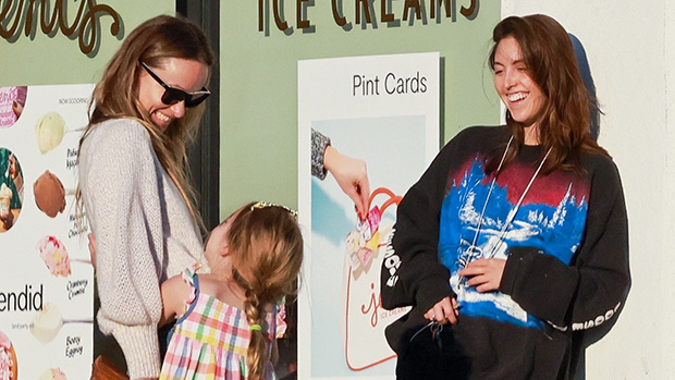 Olivia Wilde takes her kids ice-cream after split from Harry Styles – Hollywood Life

 +2023