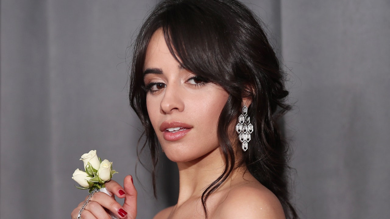 Camila Cabello revealed bright red hair – see photos

+2023
