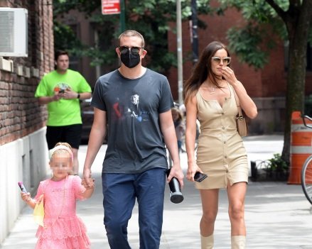 ** USE PIXELIZED CHILD PICTURES IF YOUR AREA REQUIRES IT ** Bradley Cooper and his ex Irina Shayk are seen strolling with their daughter Lea in New York City By: Elder Ordonez / SplashNews.comSplash News and PicturesUSA: +1 310-525-5808London: +44 (0)20 8126 1009Berlin: +49 175 3764 166photodesk@splashnews.comWorld rights, no Poland rights, no Portugal rights, no Russia rights