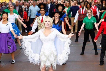 DOLLY PARTON'S MOUNTAIN MAGIC CHRISTMAS - Pictured: Dolly Parton as herself - (Photo by: Katherine Bomboy/NBC)