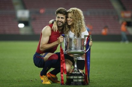 FC Barcelona's Gerard Pique (l) with his girlfriend, Colombian singer Shakira celebrates his team's victory over Athletic Bilbao at the end of their Spanish King's Cup final match at Camp Nou stadium in Barcelona Spain May 30, 2015 Spain Barcelona Spain Soccer King's Cup - May 2015