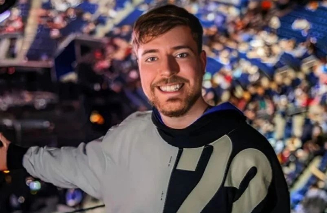 MrBeast rules the YouTube Streamy Awards once again, leaving fans happy but not surprised

+2023