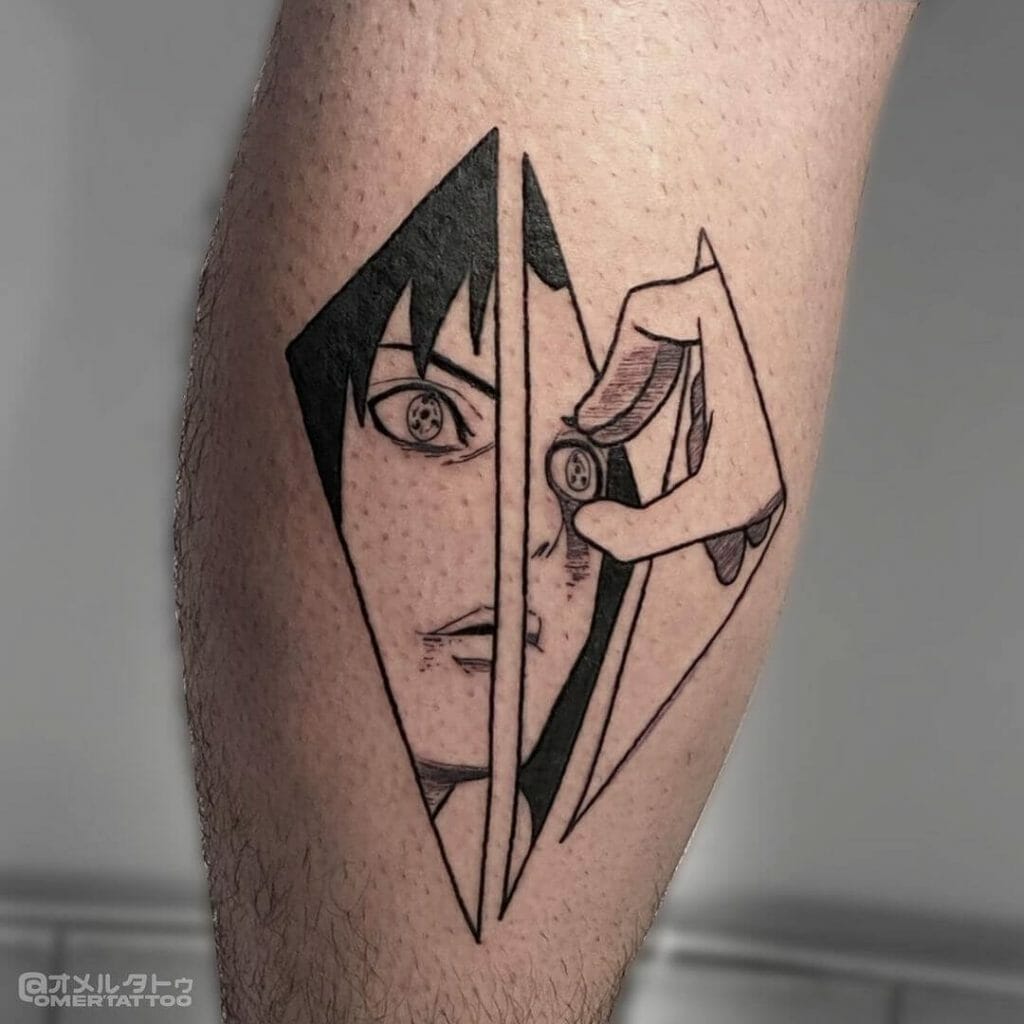 Ikonisches Schwarz-Weiß-Tattoo von Sasuke Uchiha