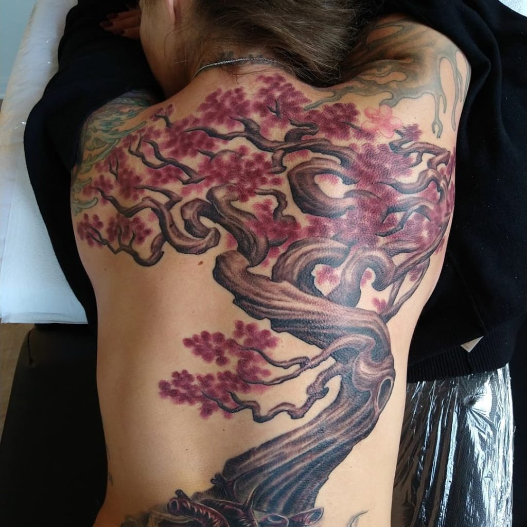 Japanischer Kirschblütenbaum mit Zweigen zurück Tattoo-Designs