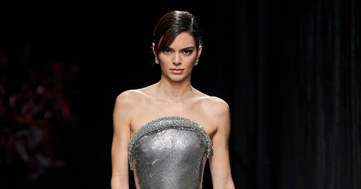 Kendall Jenner’s Runway Modeling Looks: Pictures+2023