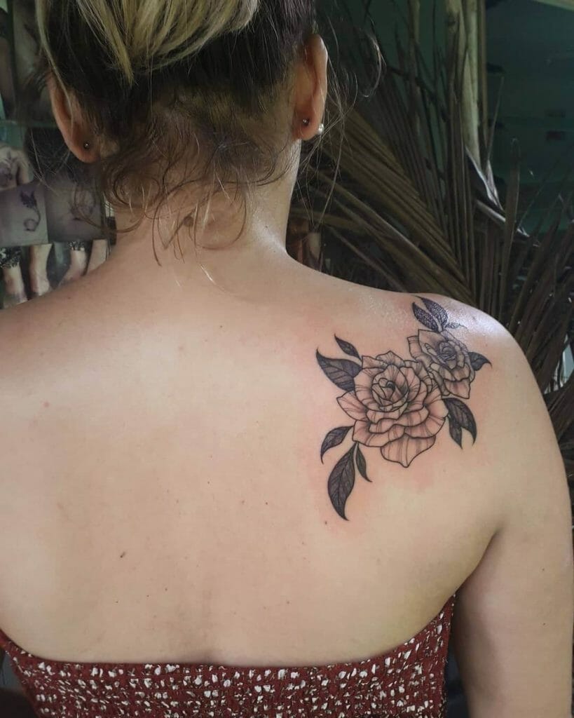 Schöne Rose Schulter Tattoo für Ihren Rücken