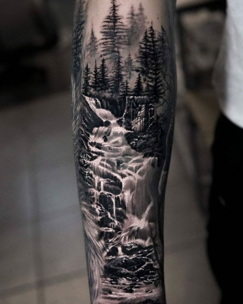 Natur Tattoo mit Wasserfall