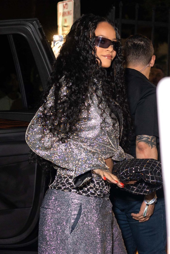 Rihanna sparkles when going out