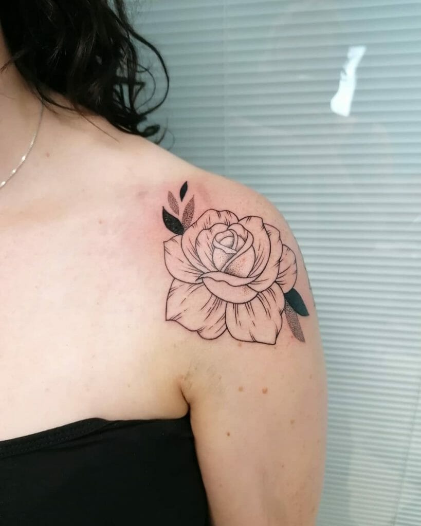 Rose Schulter Tattoo Designs im minimalistischen Stil