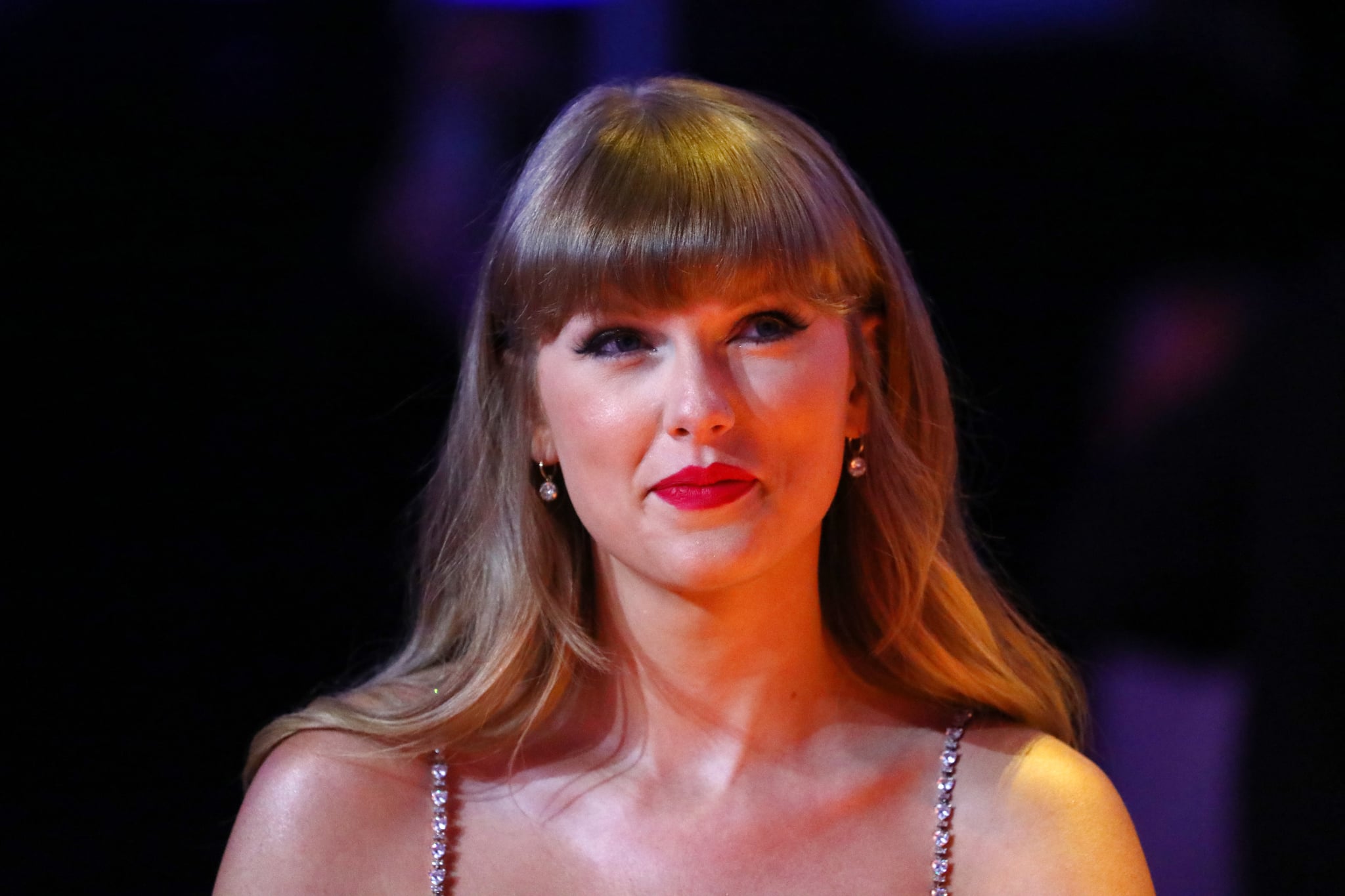Taylor Swift smiles at the BRIT Awards at the O2 Arena on May 11, 2021 in London, England.  (Photo by JMEnternational/JMEnternational for BRIT Awards/Getty Images)