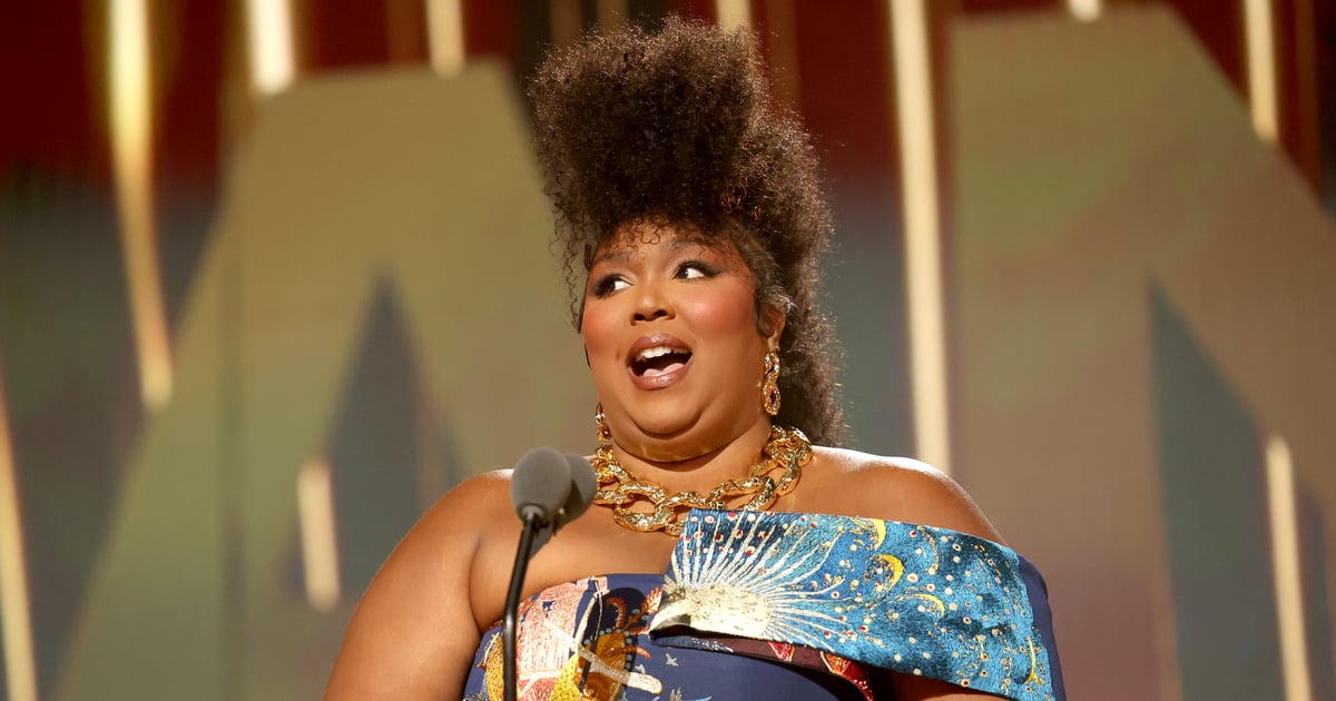 Lizzo’s fauxhawk hairstyle at the 2022 People’s Choice Awards

+2023