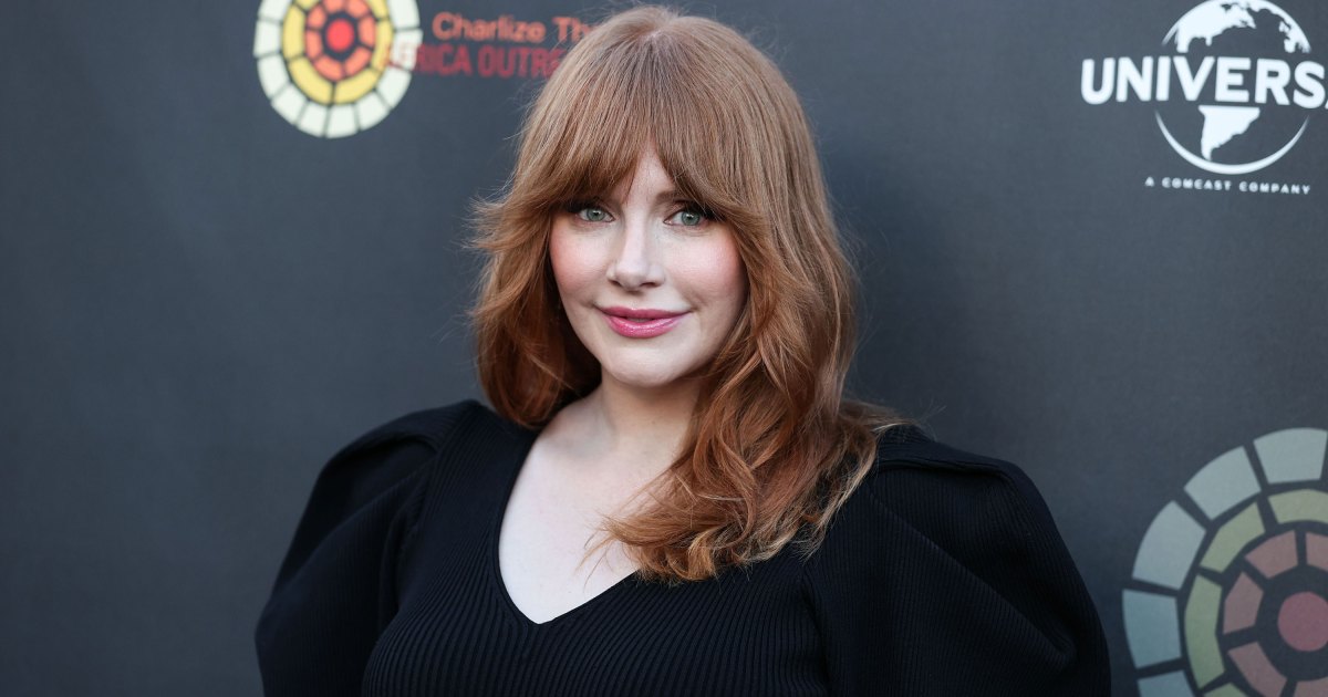 Bryce Dallas Howard says cutting her own bangs was a ‘mistake’

+2023