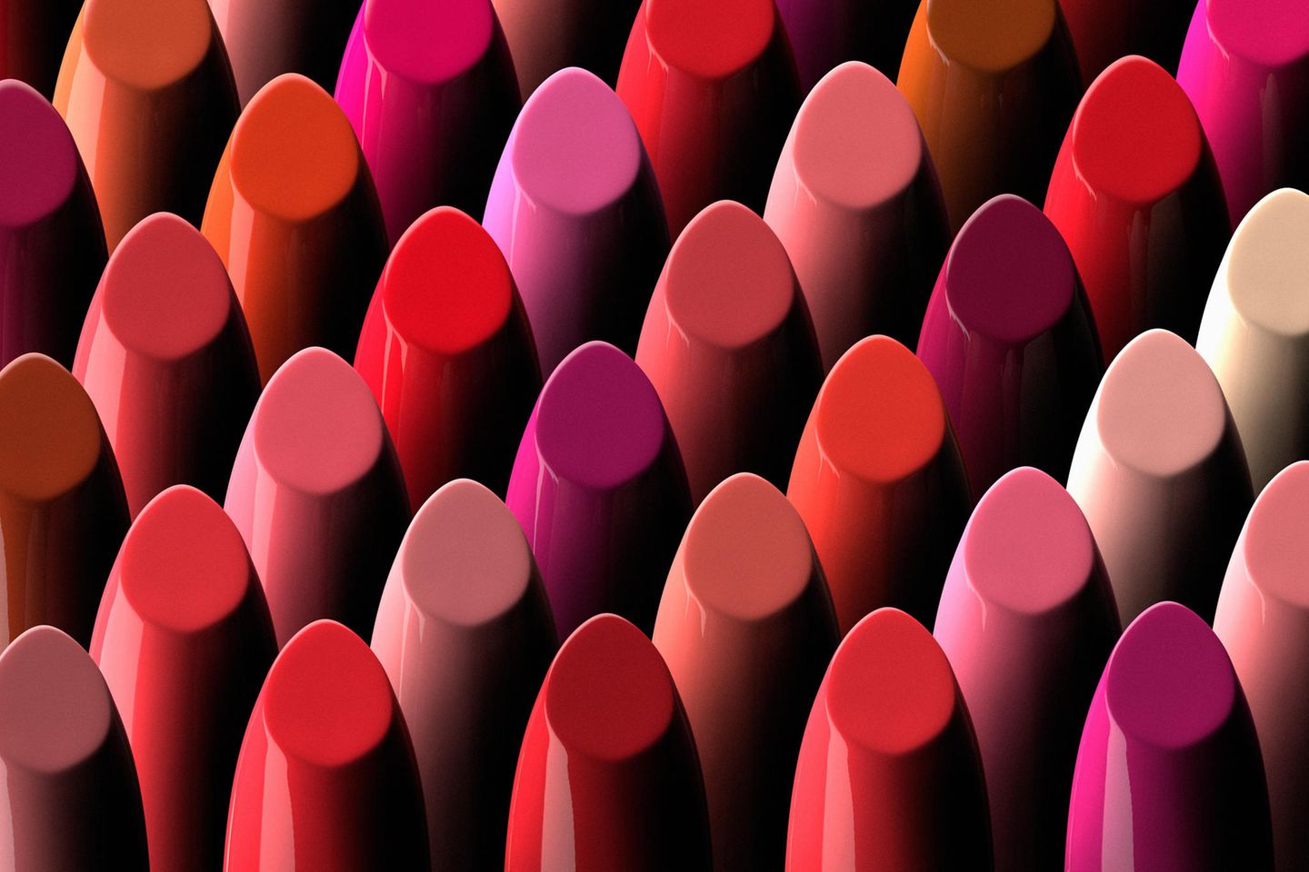 Long-lasting lipstick?: This trick should finally work - we tested it!